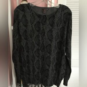 Elliot Lauren large sweater EUC
